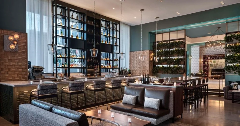 Unforgettable Stays: Hotels Close to Ryman Auditorium in Tennessee