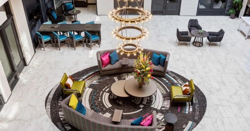 Unforgettable Stays: Hotels Close to Ryman Auditorium in Tennessee