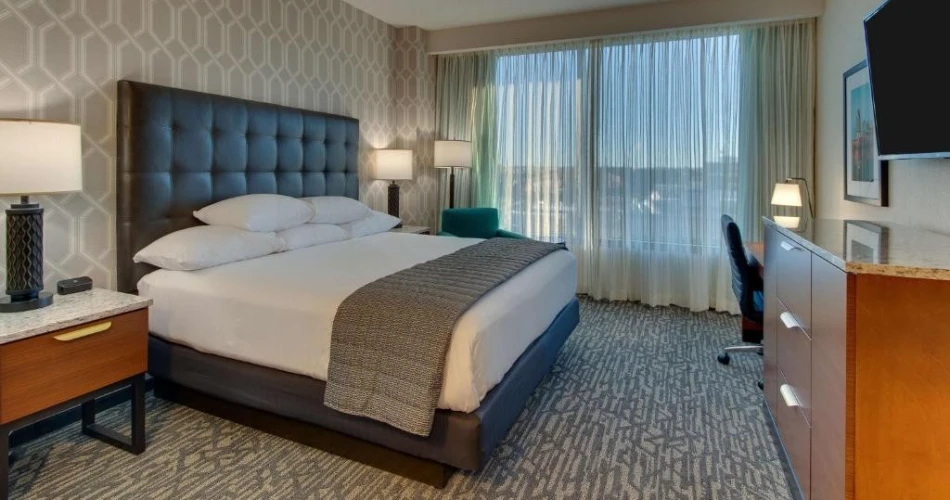 Top Hotels Within Walking Distance To Ryman Auditorium for an Unforgettable Nashville Stay