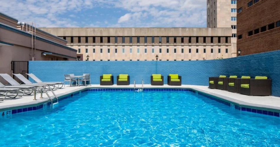 Top Hotels Within Walking Distance To Ryman Auditorium for an Unforgettable Nashville Stay