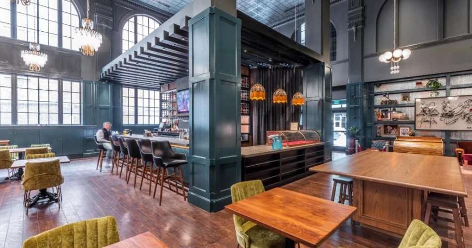 Top Hotels Within Walking Distance To Ryman Auditorium for an Unforgettable Nashville Stay