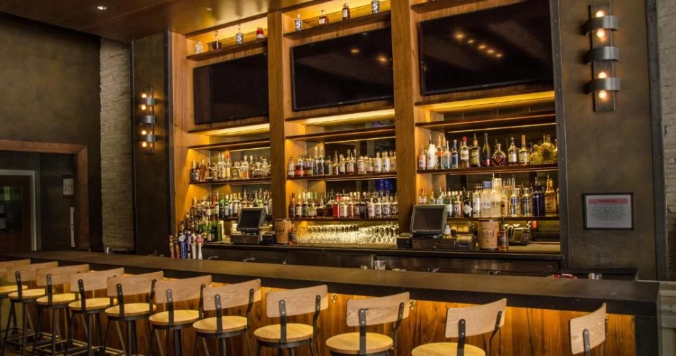 Music City Comfort: Closest Hotels to the Ryman Theater