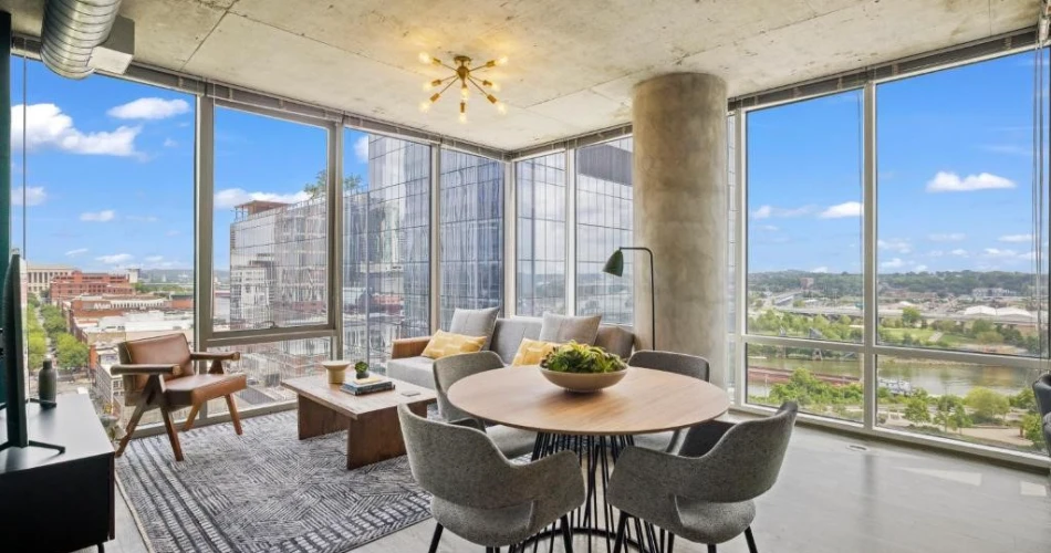 Experience the Best Hotels Near Ryman Auditorium