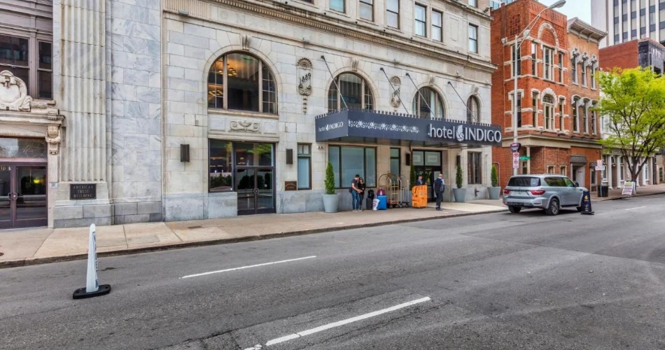 Experience the Best Hotels Near Ryman Auditorium