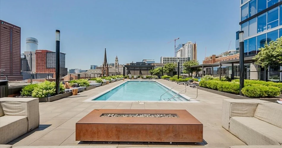 Experience the Best Hotels Near Ryman Auditorium